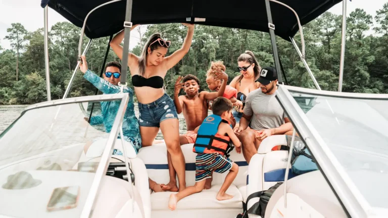 Boating Activities for Family Bonding