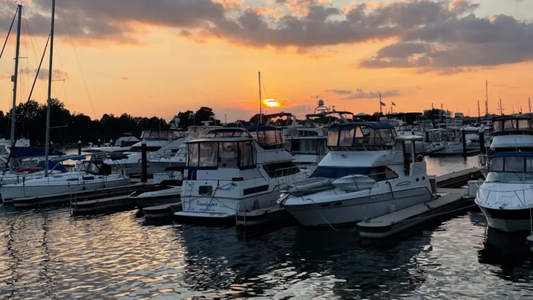 how to back boat into slip