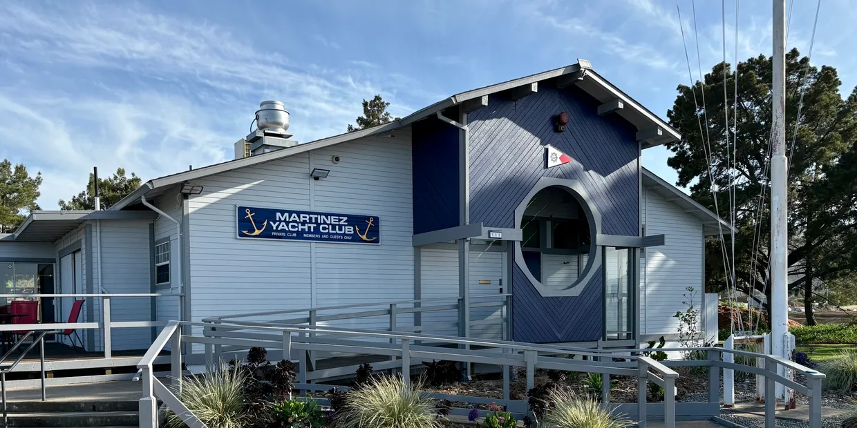 Martinez Yacht Club