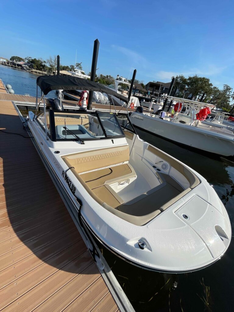 Freedom Boat Club – Port Richey: Catches Waterfront Grille