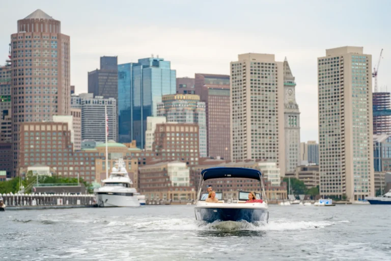 Freedom Boat Club – Boston Seaport District