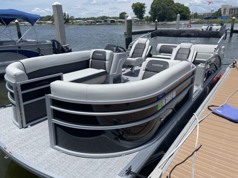 Freedom Boat Club – Lake Eustis: Floaters and Motors