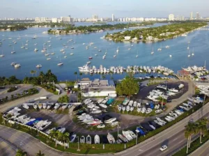 1099 MacArthur Cswy, Miami, FL 33132