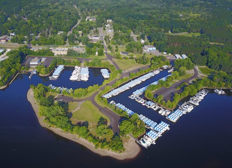Afton Marina & Yacht Club