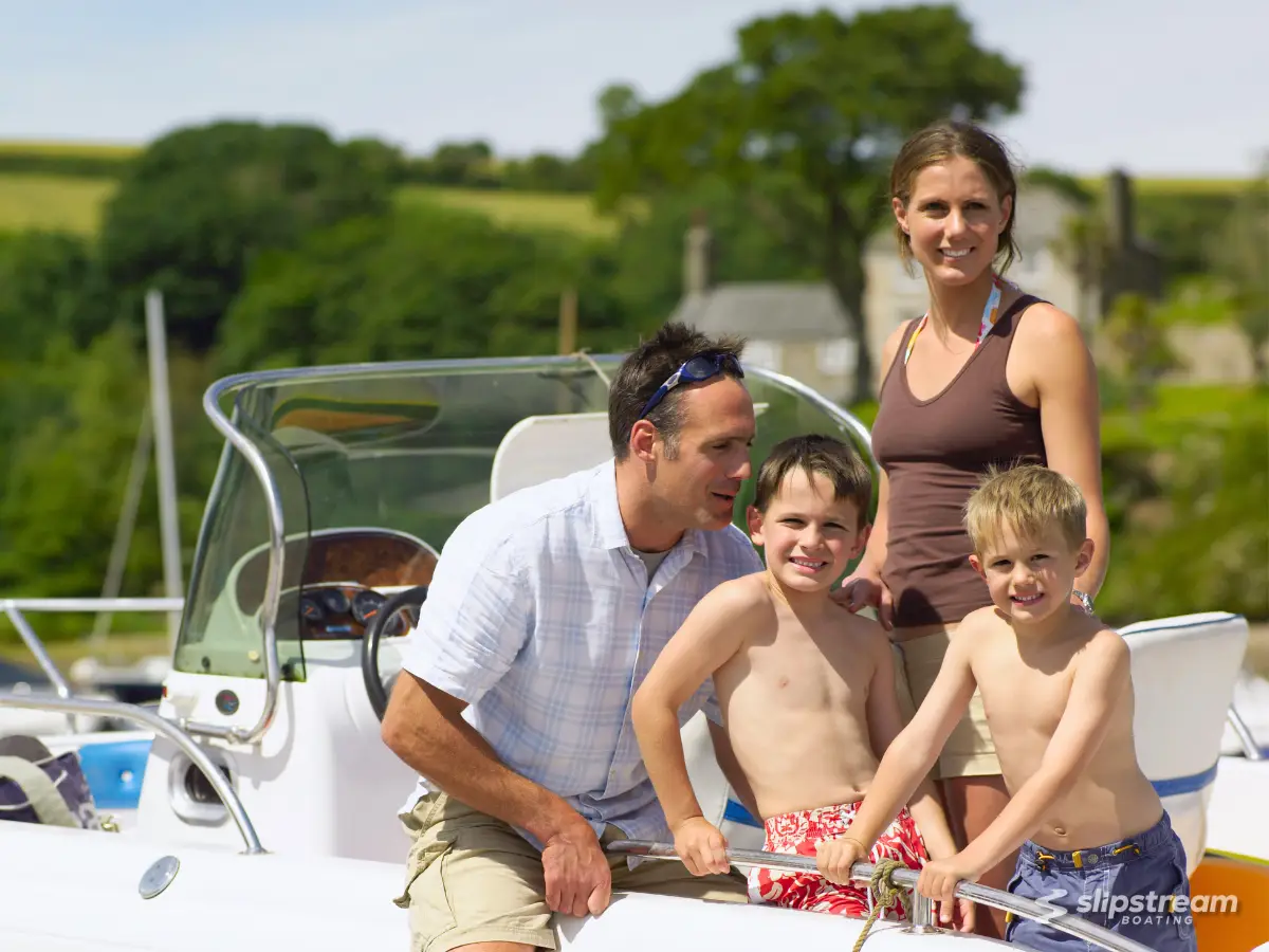 Carefree Boat Club of Brick