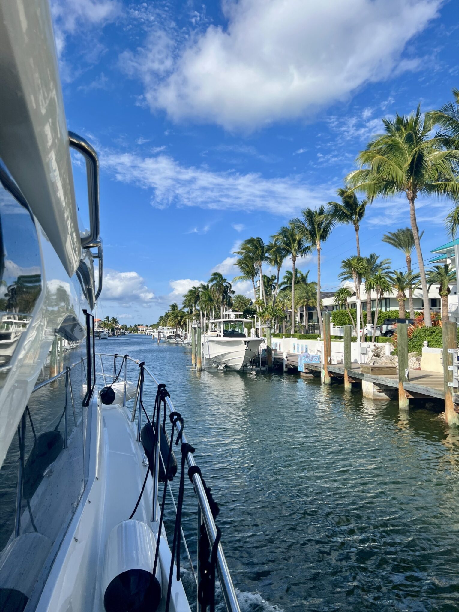 Happy Cape Boat and Villa Service