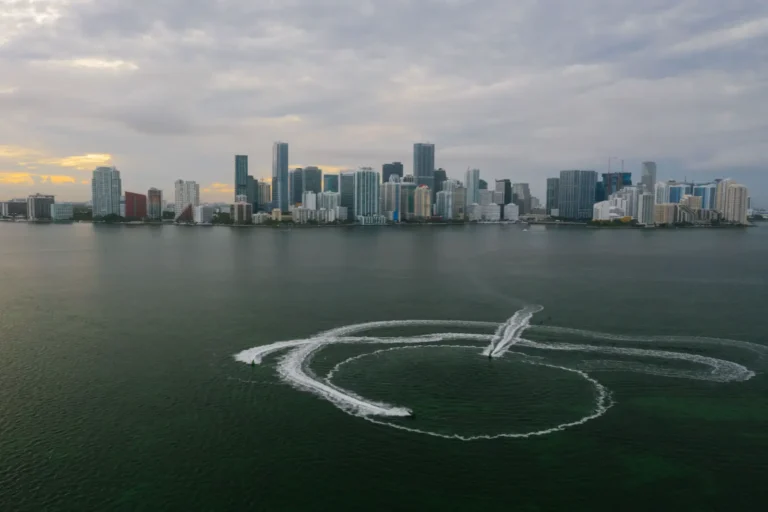How to buy a boat in Miami