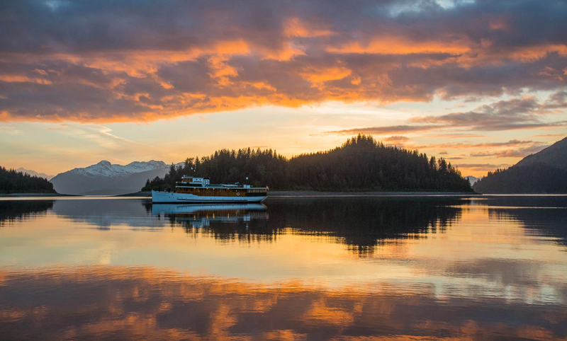 Classic yacht charters – MV Discovery