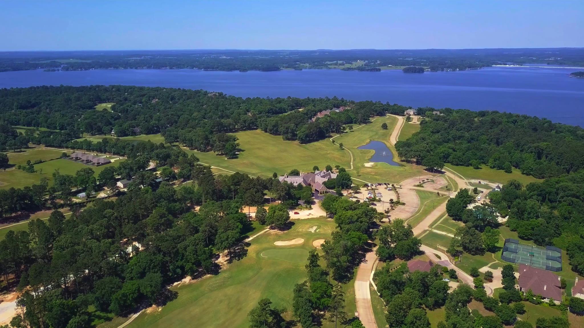 Eagle’s Bluff Country Club
