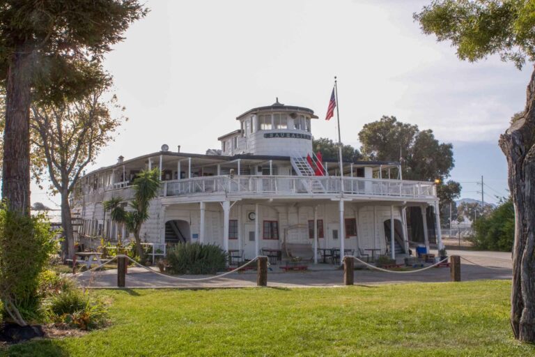 Sportsmen Yacht Club