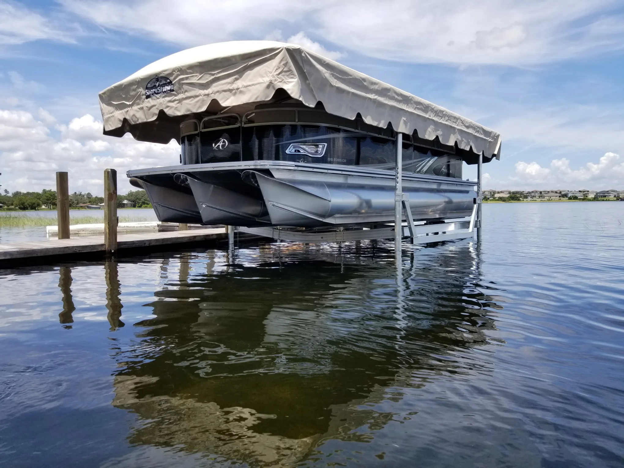 R J’S Boat Lifts, Inc