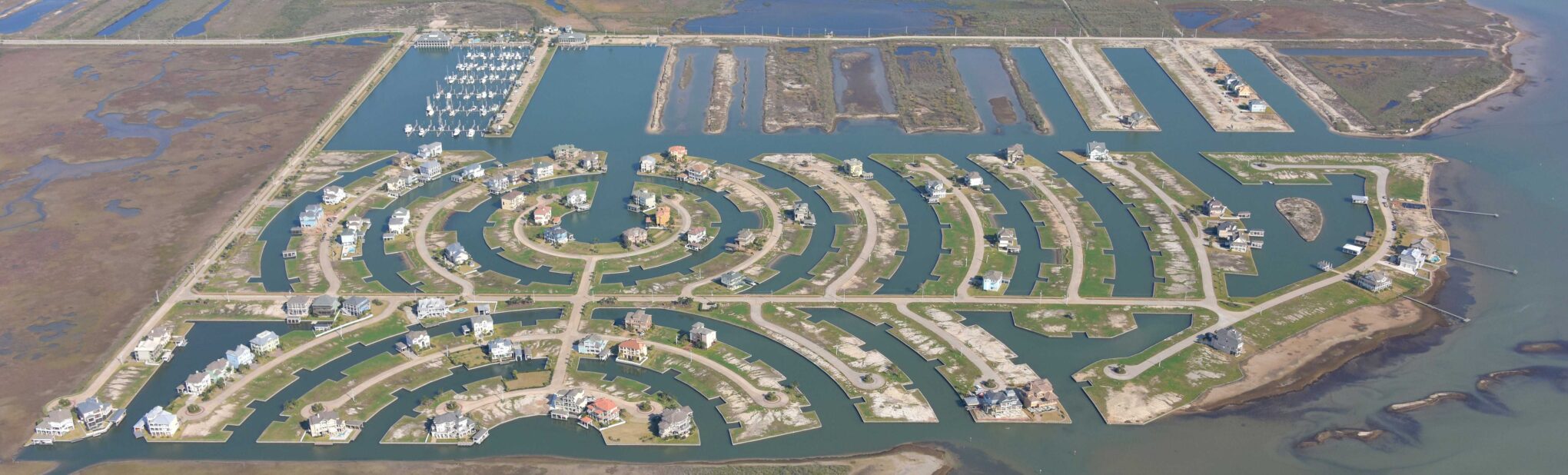 Harborwalk Community, Yacht Club & Marina