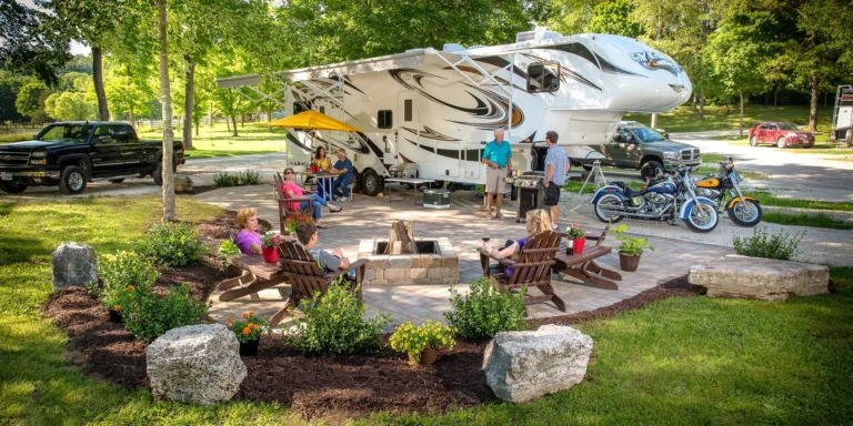 Snug Harbor RV Park & Marina
