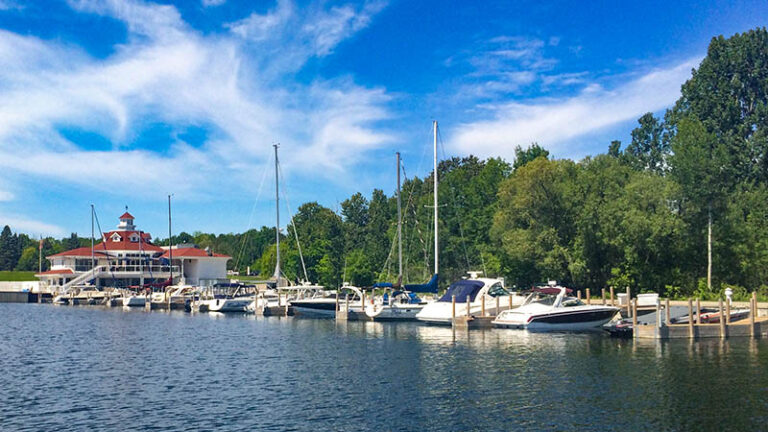 Sommerset Pointe Yacht Club & Marina