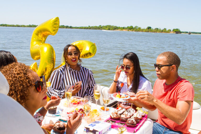 FRISCO PARTY YACHT