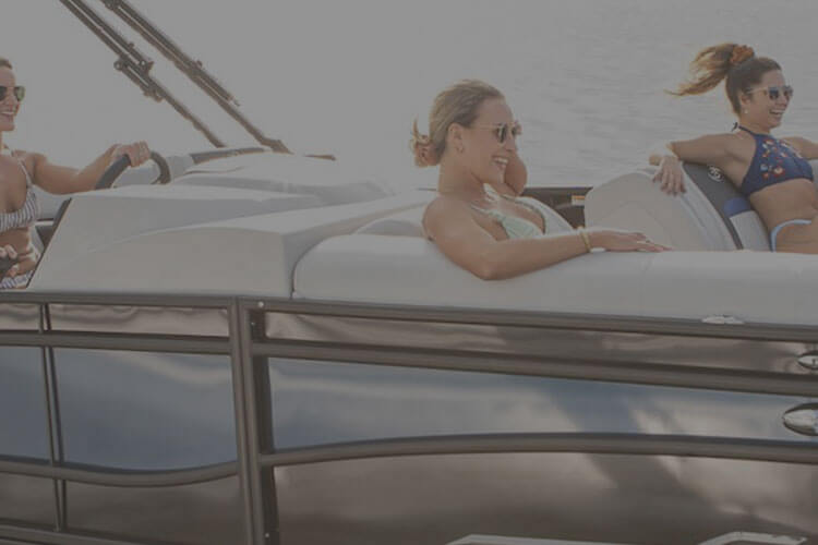 Clear Lake Boats – Sales/Showroom