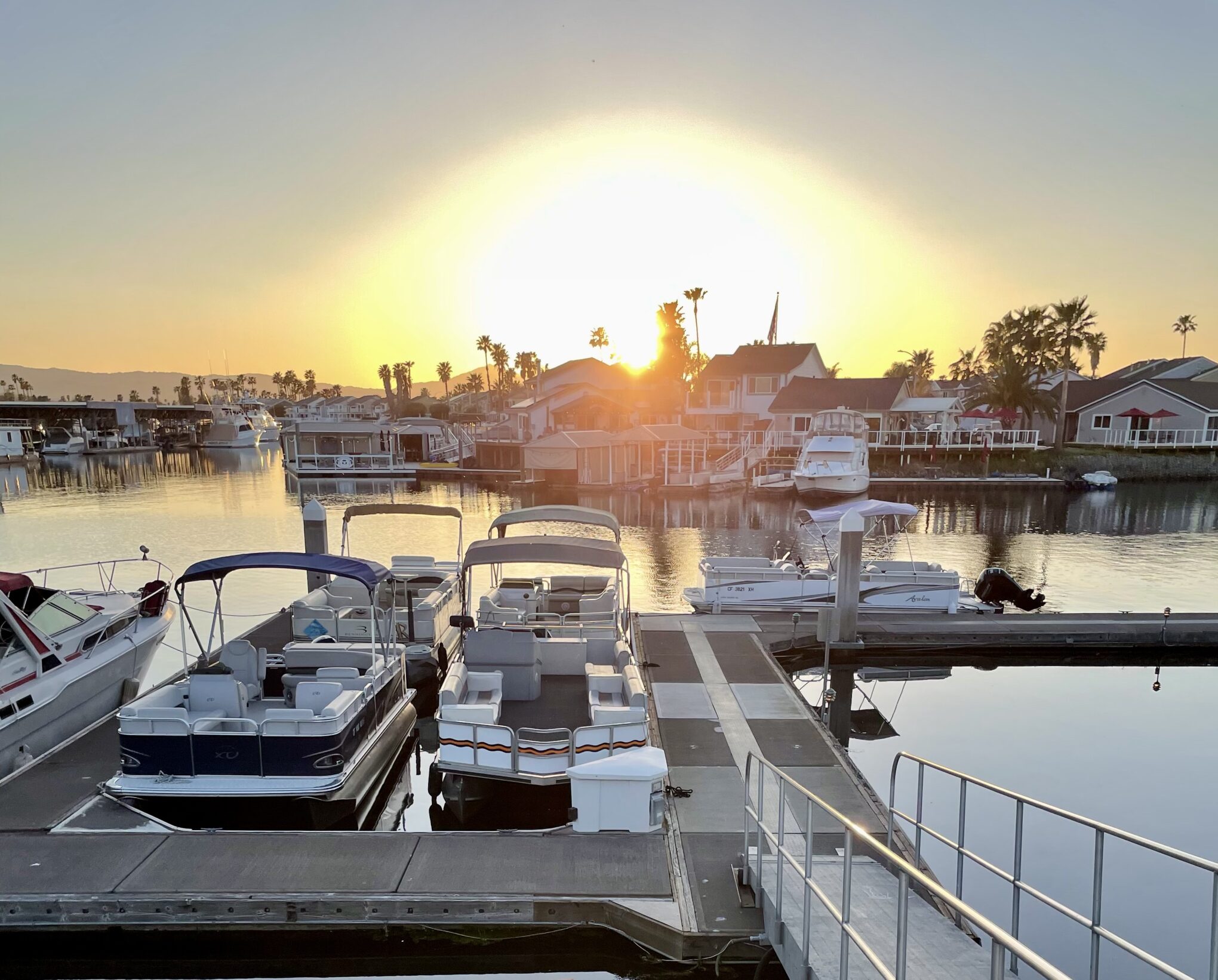 CB’s Pontoon Boat Rentals