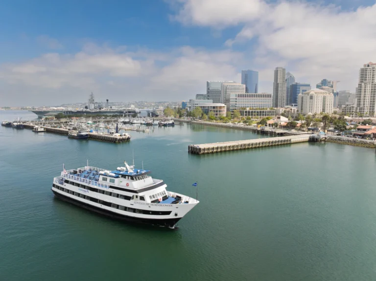 Boston Harbor City Cruises – Seaport Commonwealth Pier