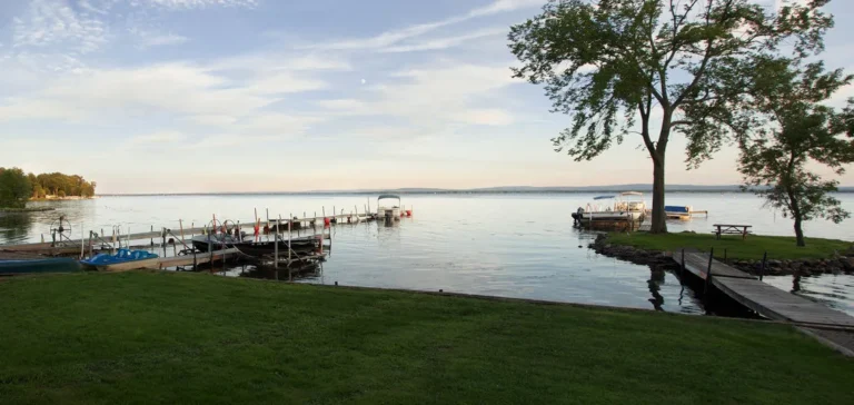 Anglers’ Bay Cottages and Marina