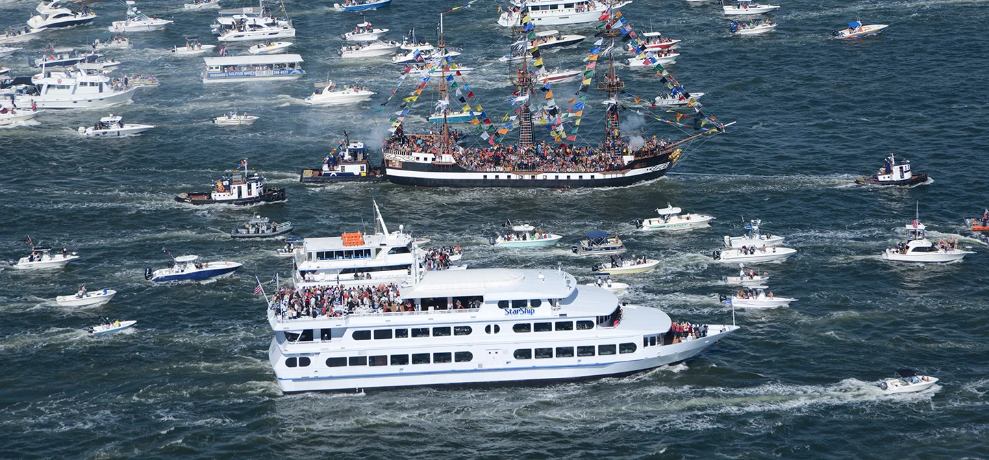 Yacht StarShip Cruises & Events