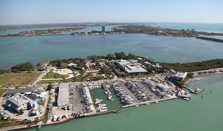 MarineMax Sarasota