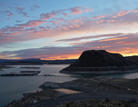 Dam Site Lodging & Marina