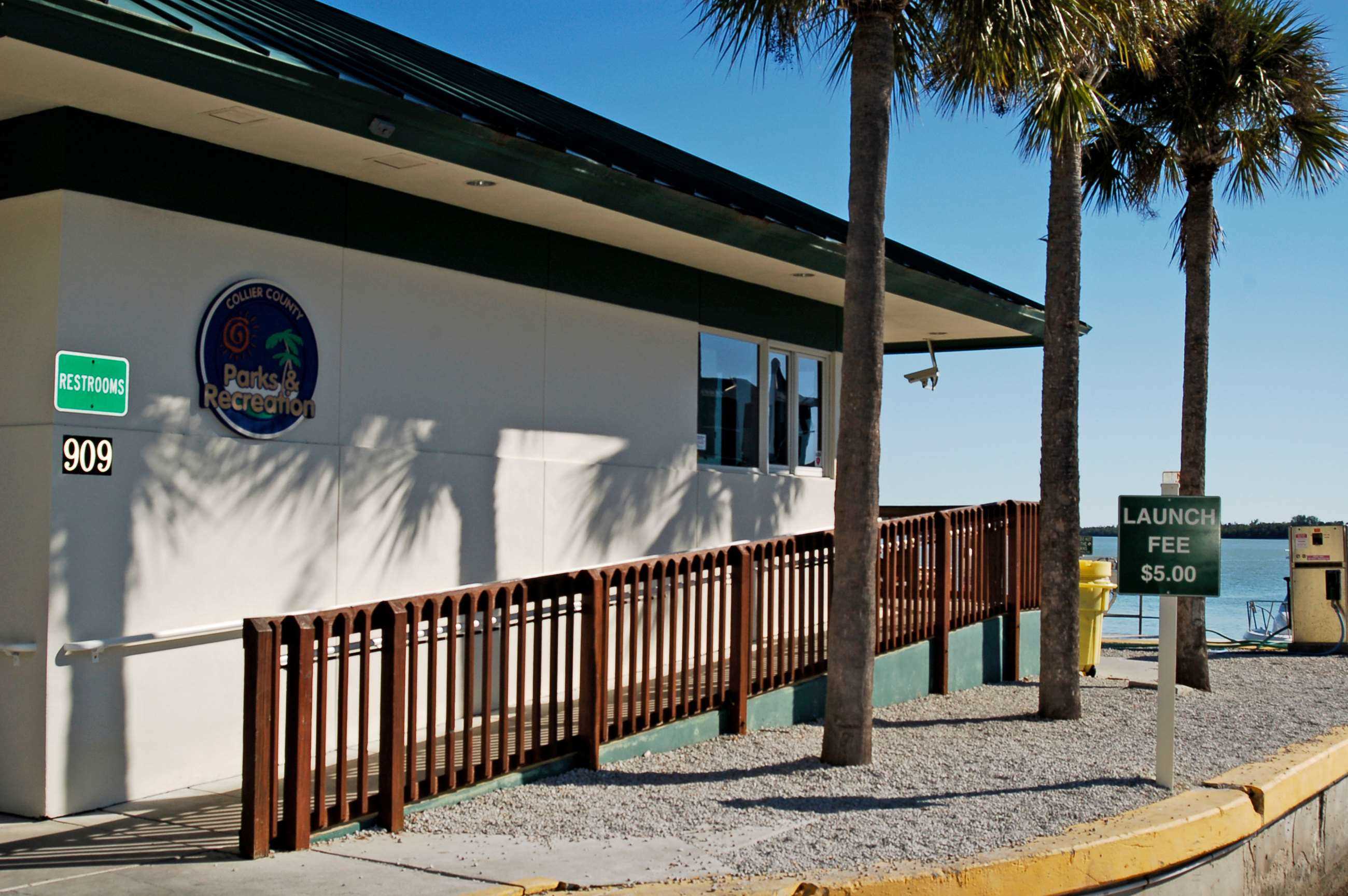 Caxambas Park & Marina