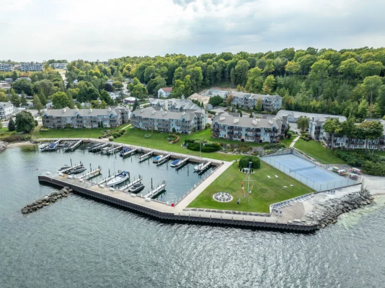 The Yacht Club at Sister Bay
