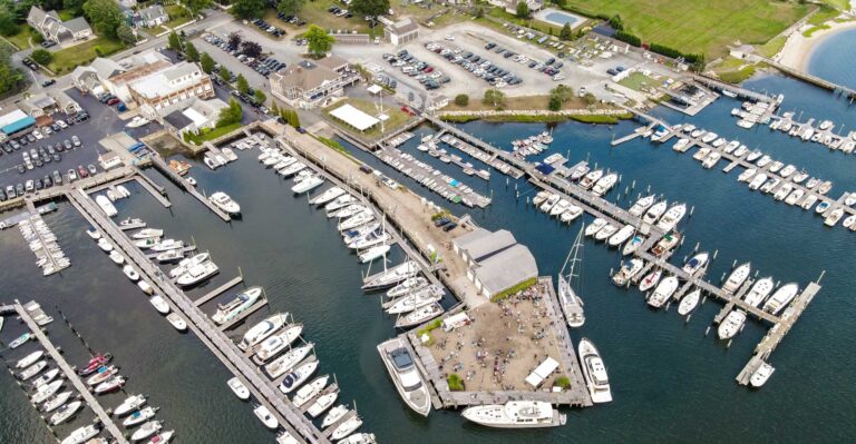 South Wharf Yacht Yard & Marina