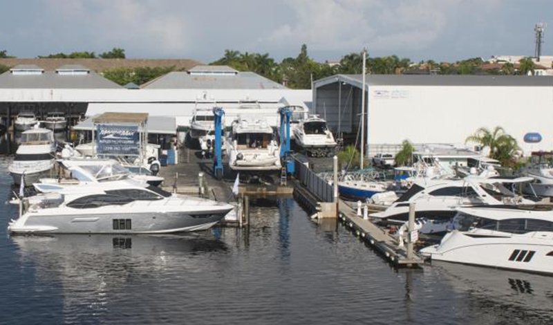 MarineMax Naples