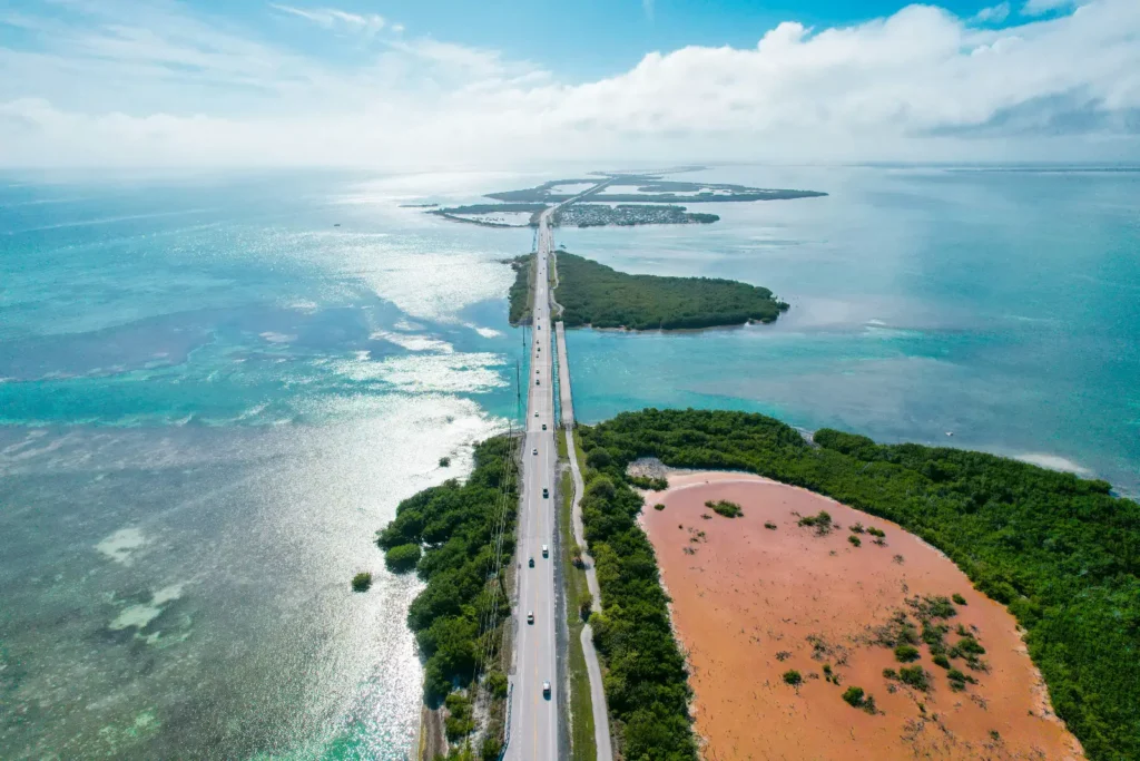 how to rent a boat in key west