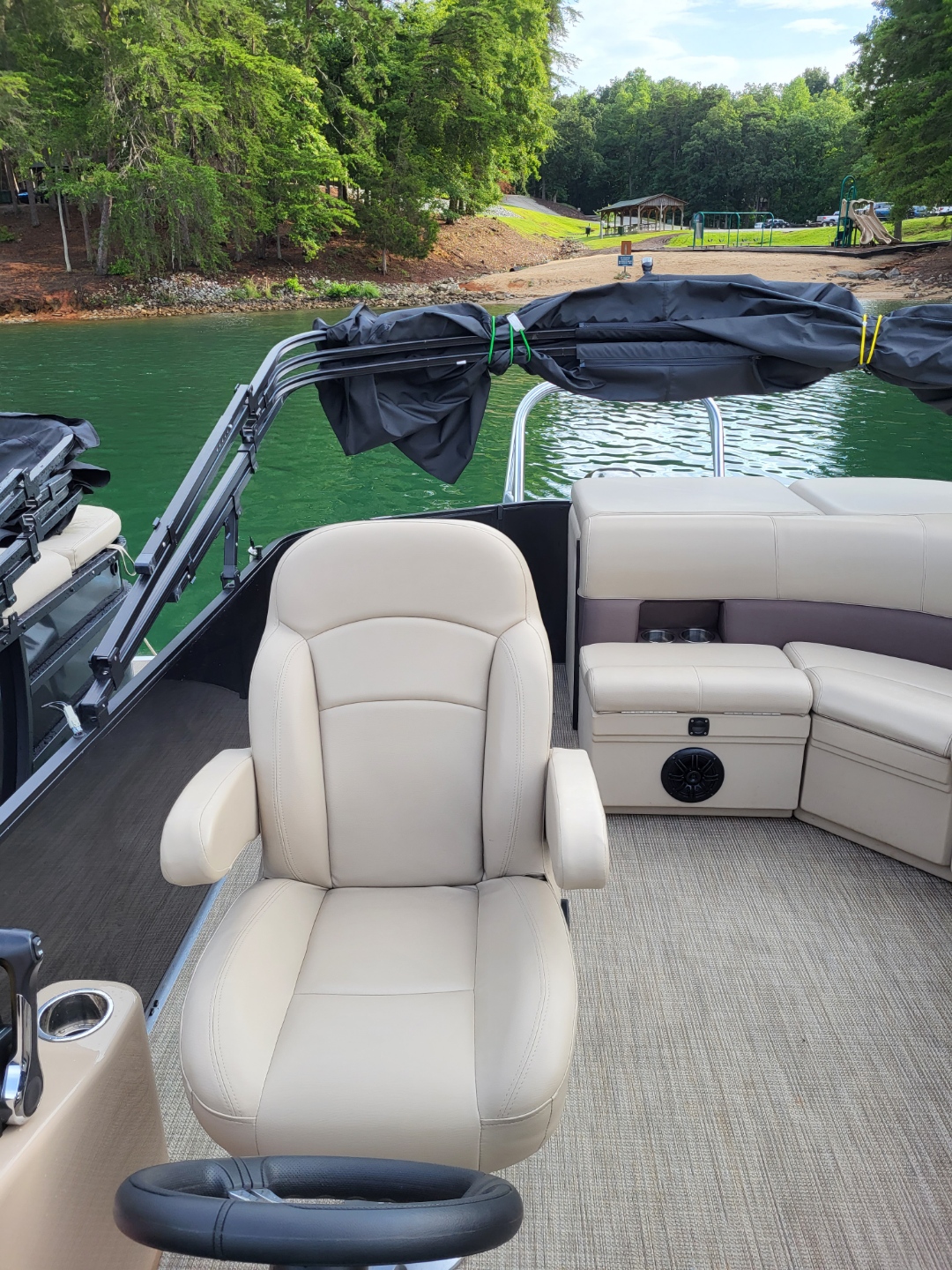 Stars and Stripes Pontoon Rentals, Boat and RV Storage