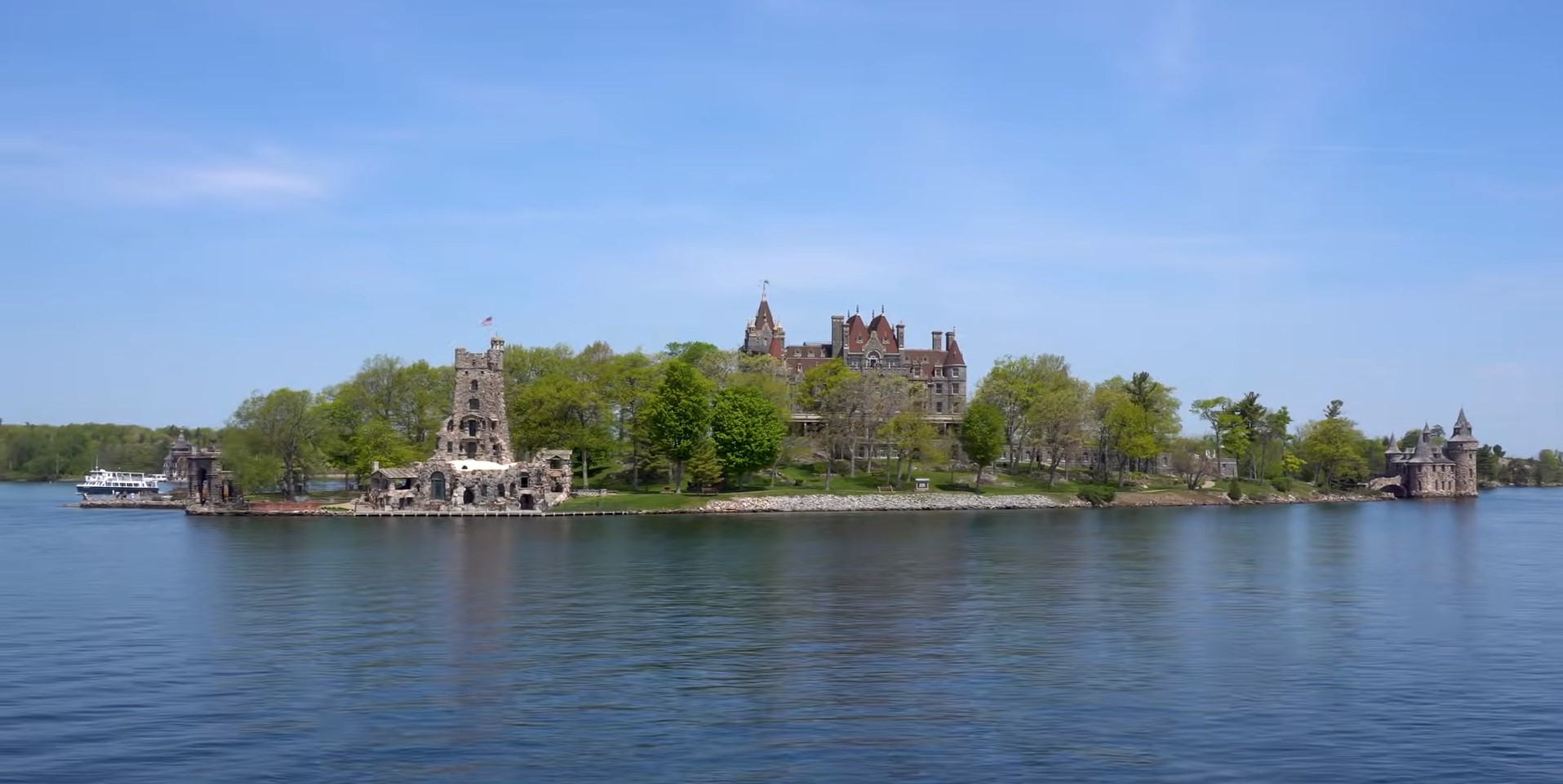 Mac’s Boat Rentals