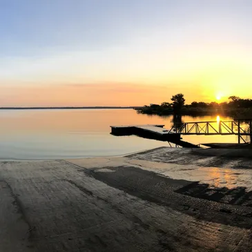 Leesville Lake Marina & Grill