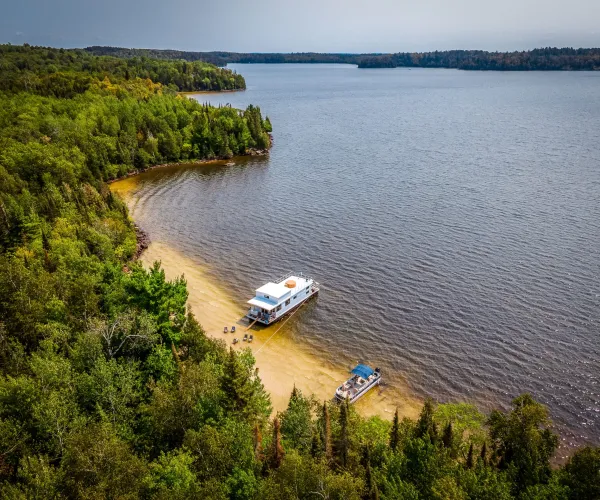 Lake Vermilion Houseboats