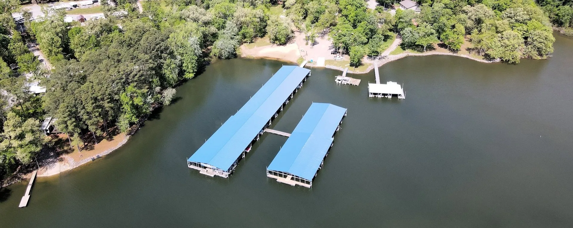 Lakeview Cottages & Marina