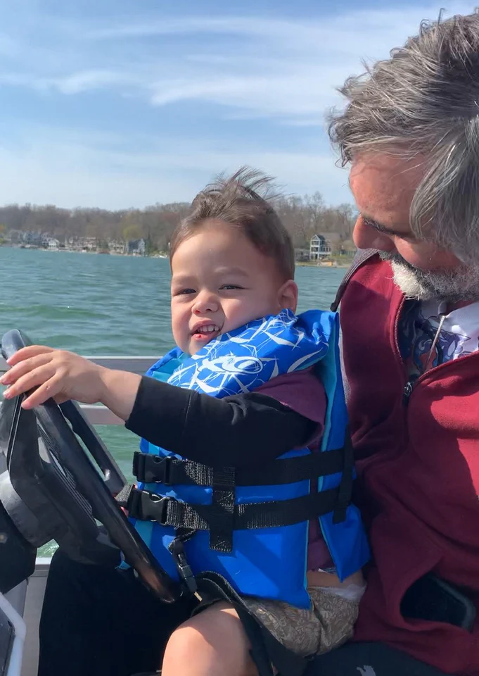 Anchors Aweigh Pontoon Rentals and Outdoor boat Storage
