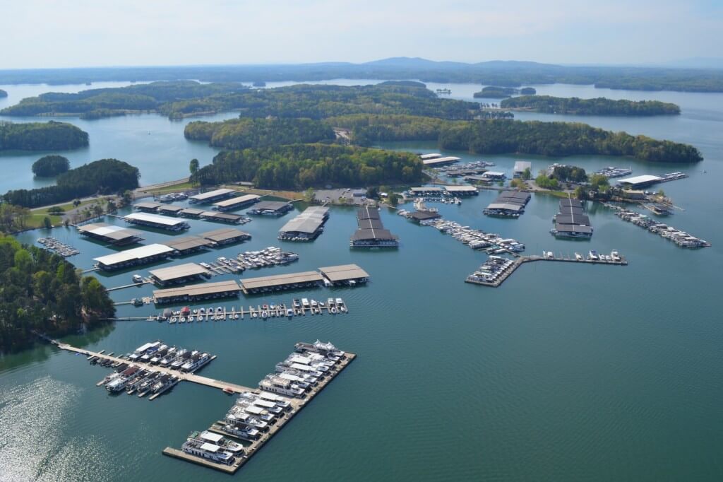 Holiday On Lake Lanier