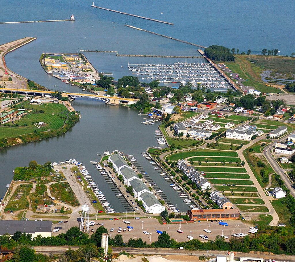 Spitzer Riverside Marina