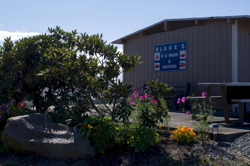 Blake’s Skagit Resort & Marina