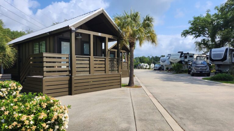 Majestic Oaks RV Resort