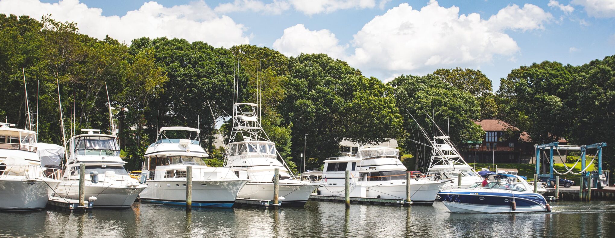 Oak Leaf Marina Inc