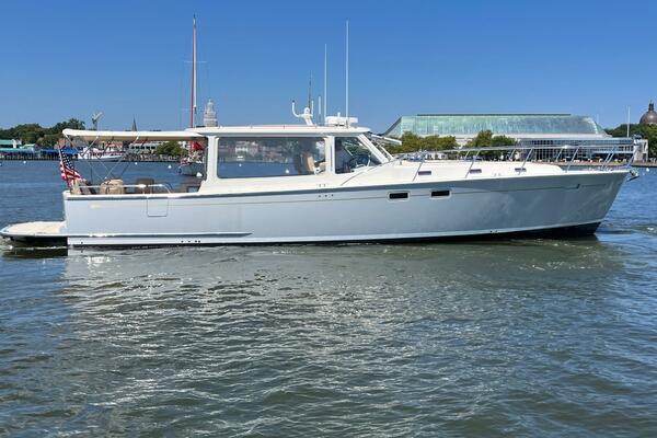 Walczak Yacht Brokerage Service, LLC