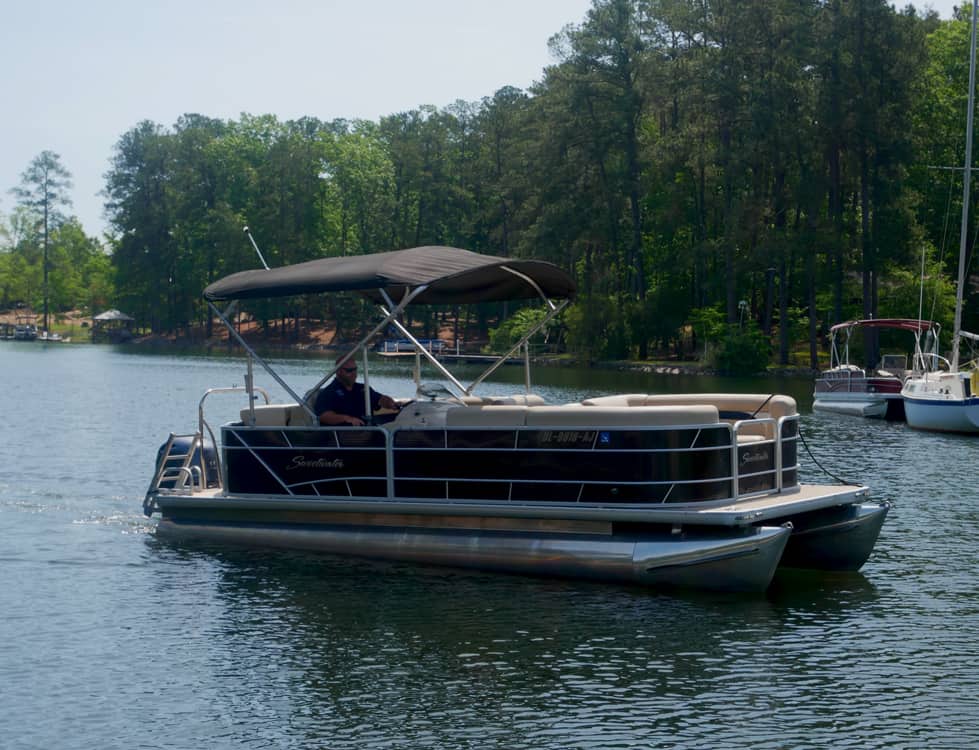 Lazy Waves Pontoon Rentals and Water Sports