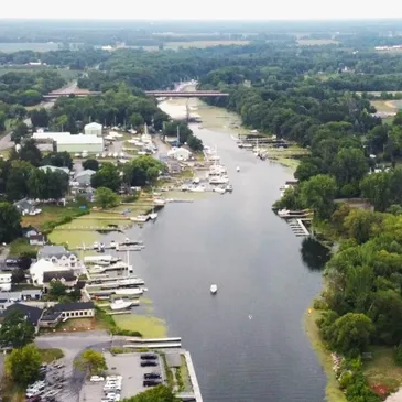 Four C’s Marina and Lodging