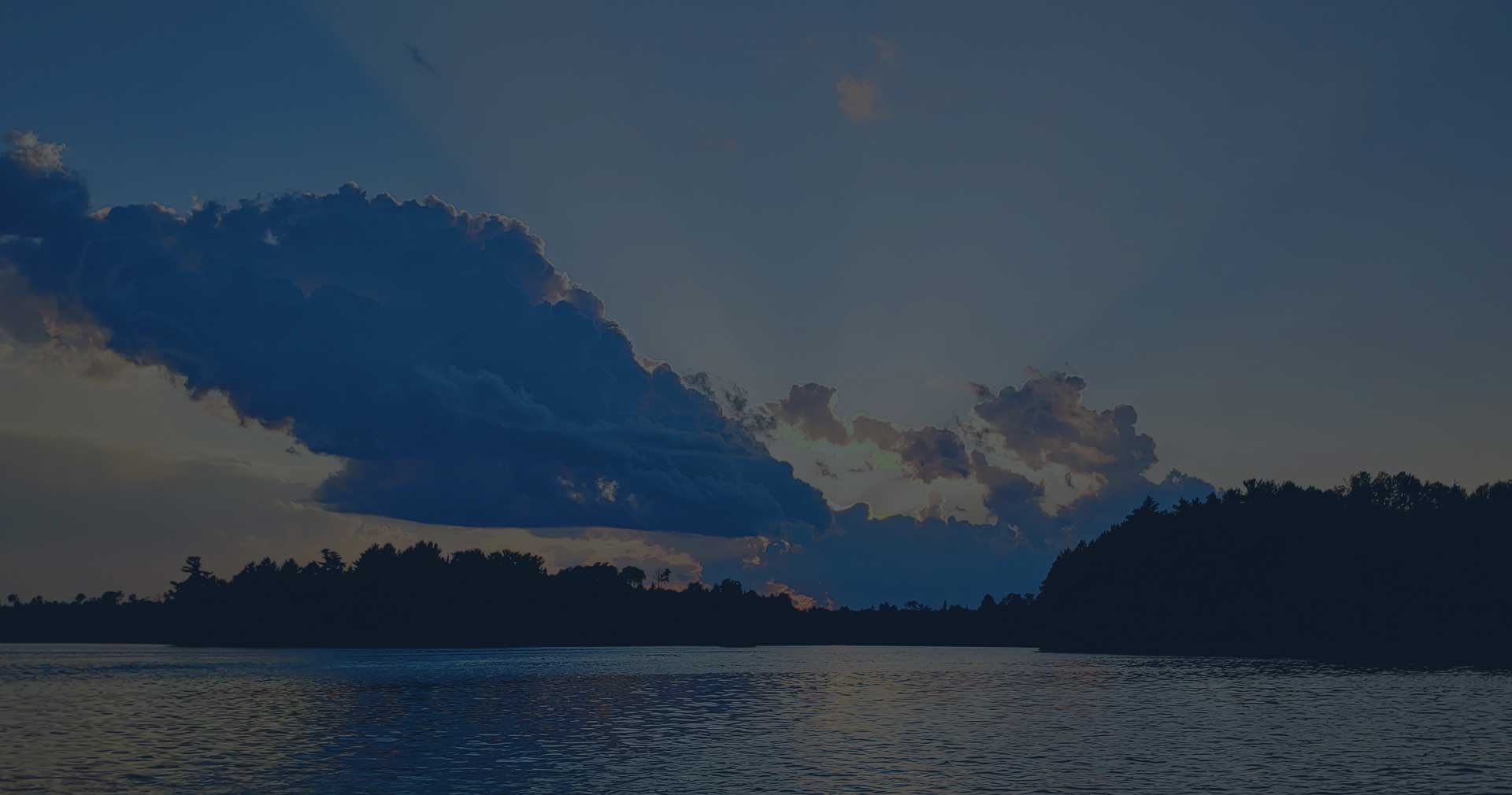 Voyagaire Lodge & Houseboats