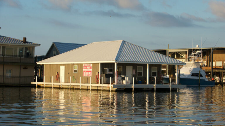 Venice Houseboat Rentals LLC