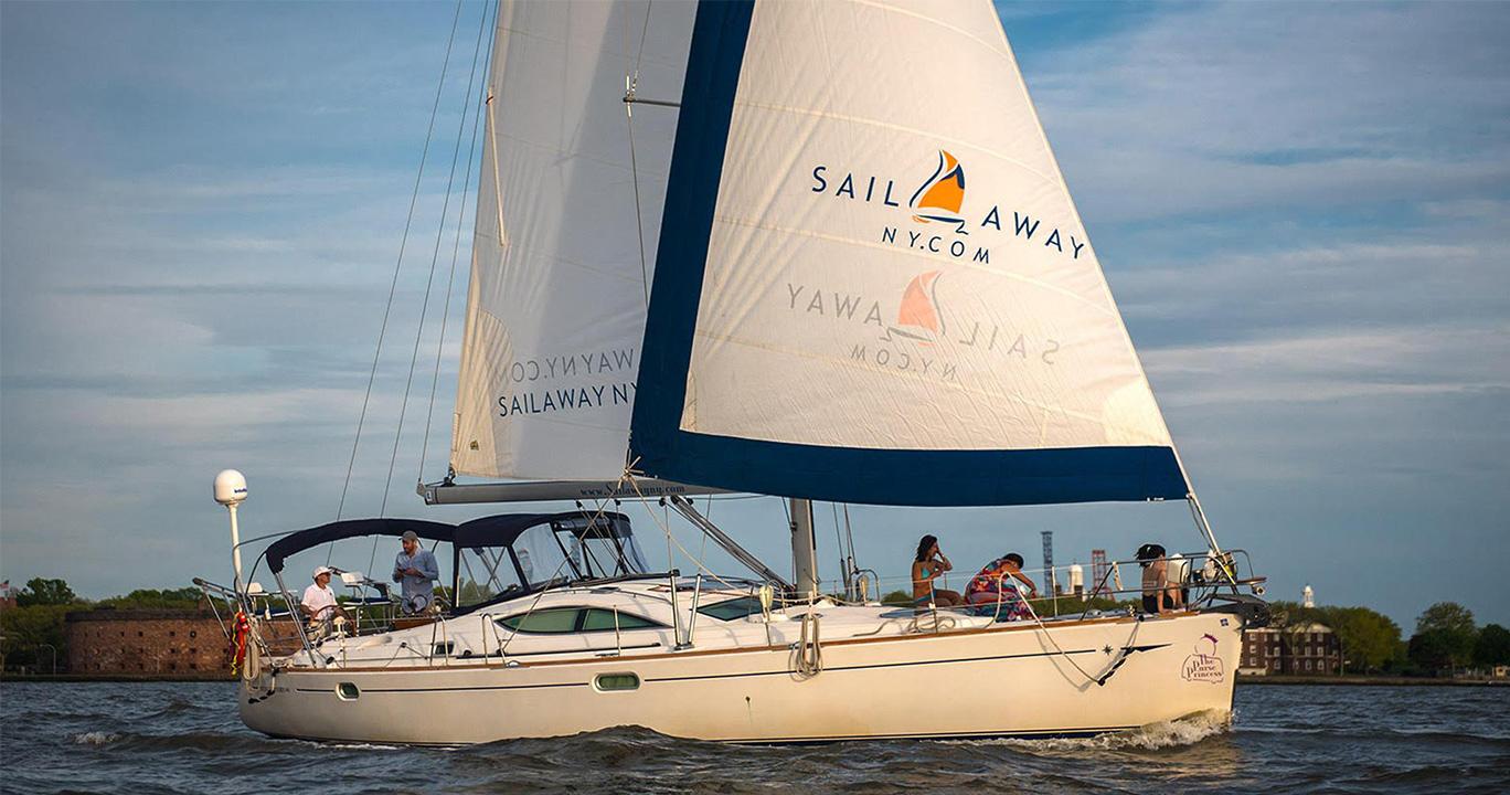 SailawayNY – Private Luxury Boat/Yacht Charter NYC