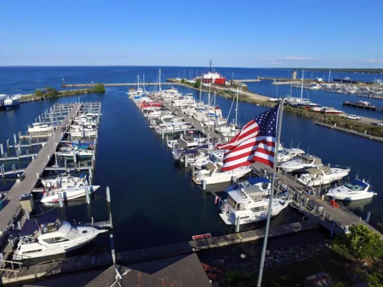 Mackinaw City Marina