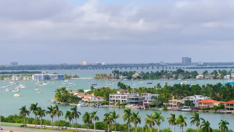boat clubs in miami